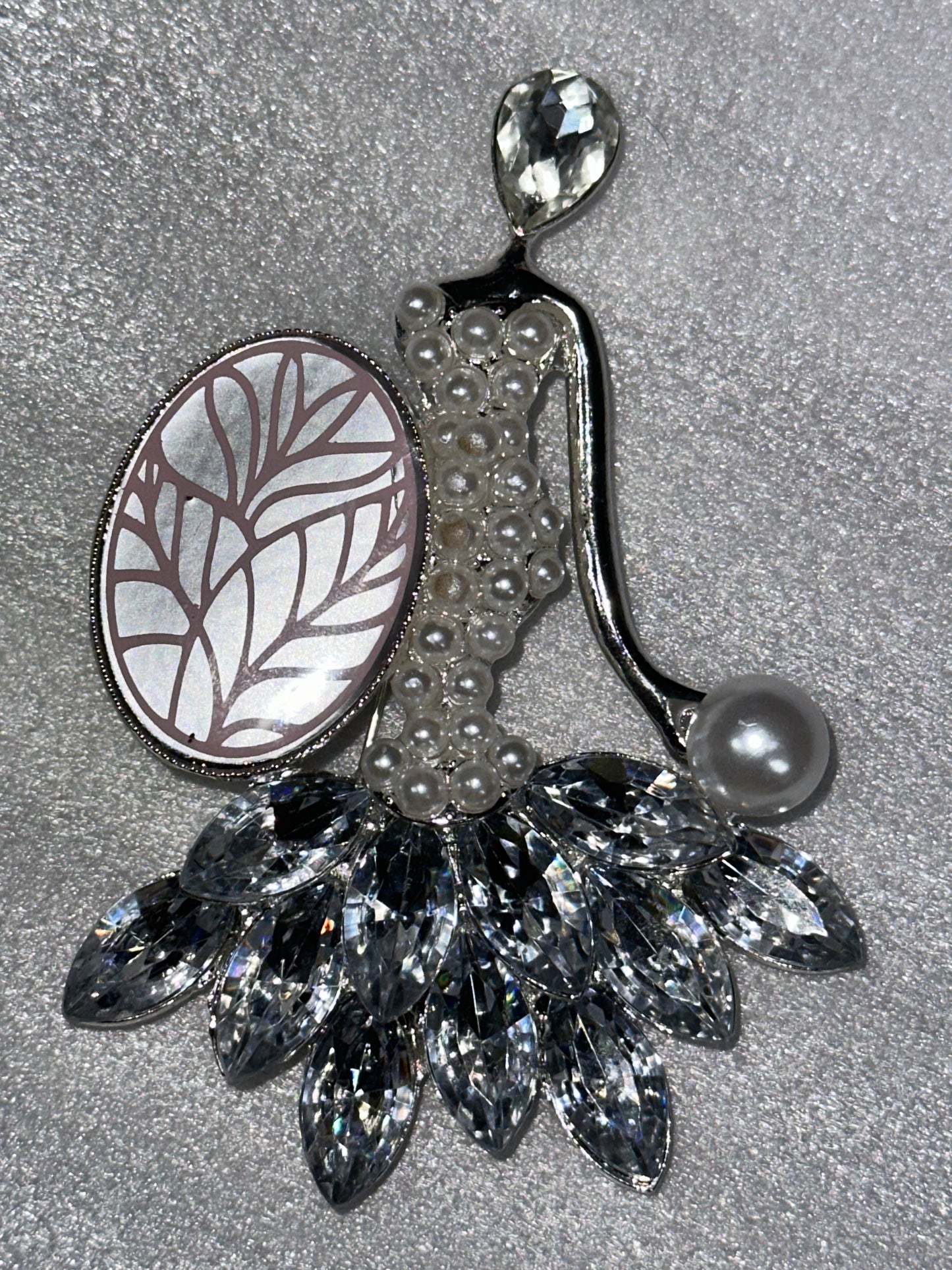 Diva Brooch, customized