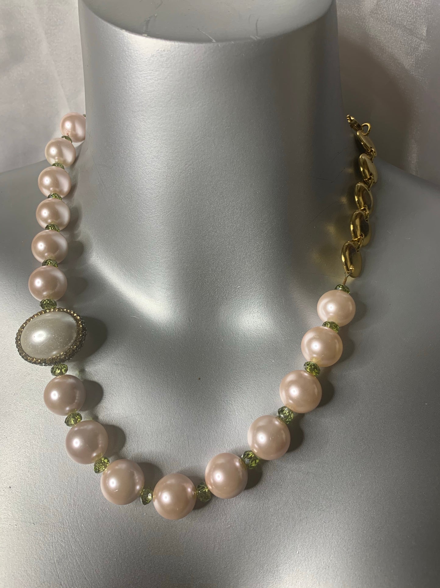 Queen Pearls