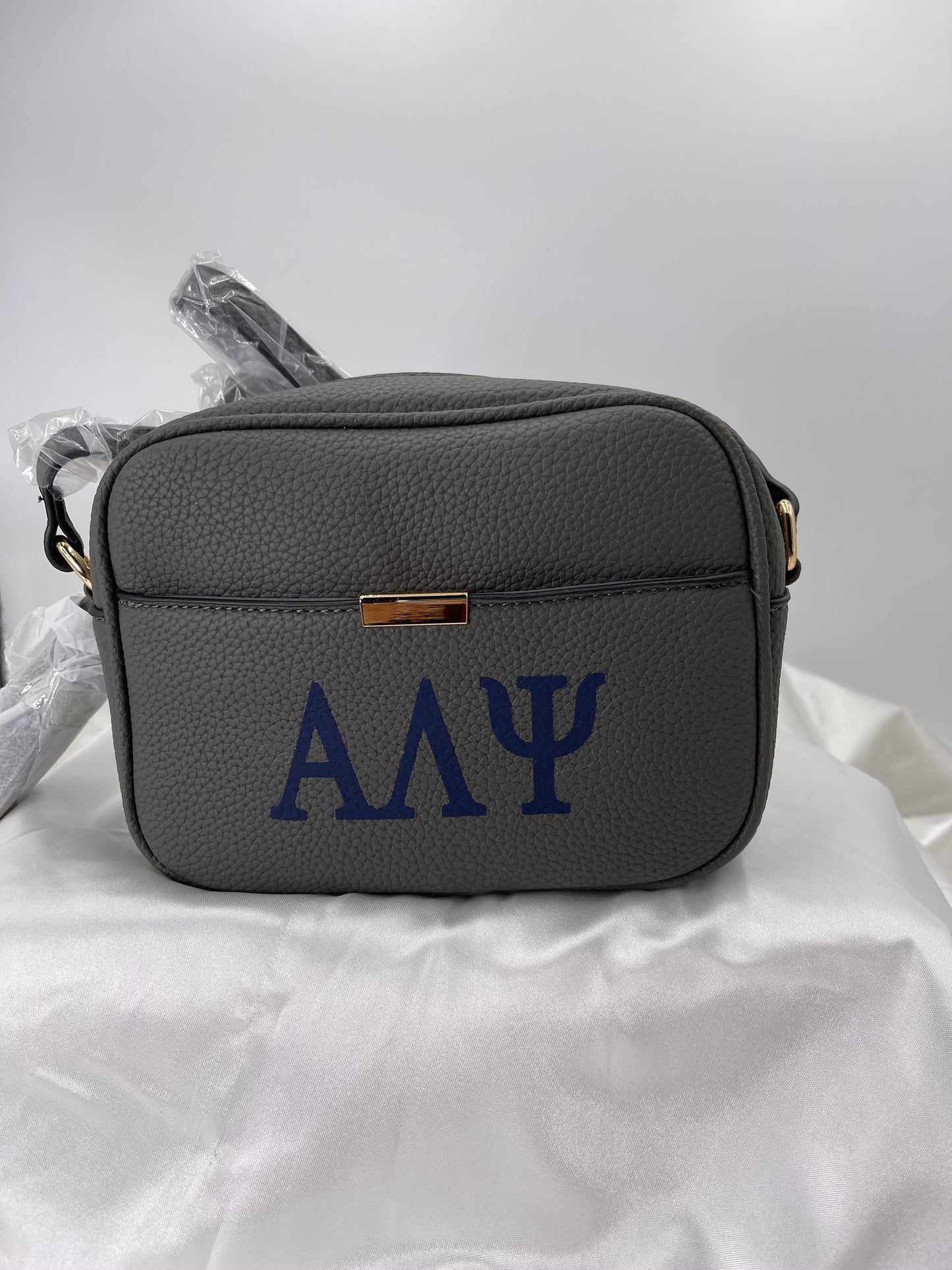 Princess cross body